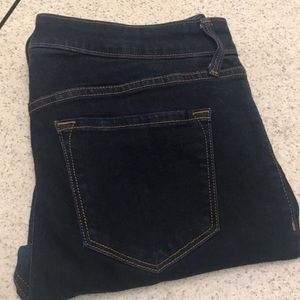 Old Navy skinny jeans dark wash